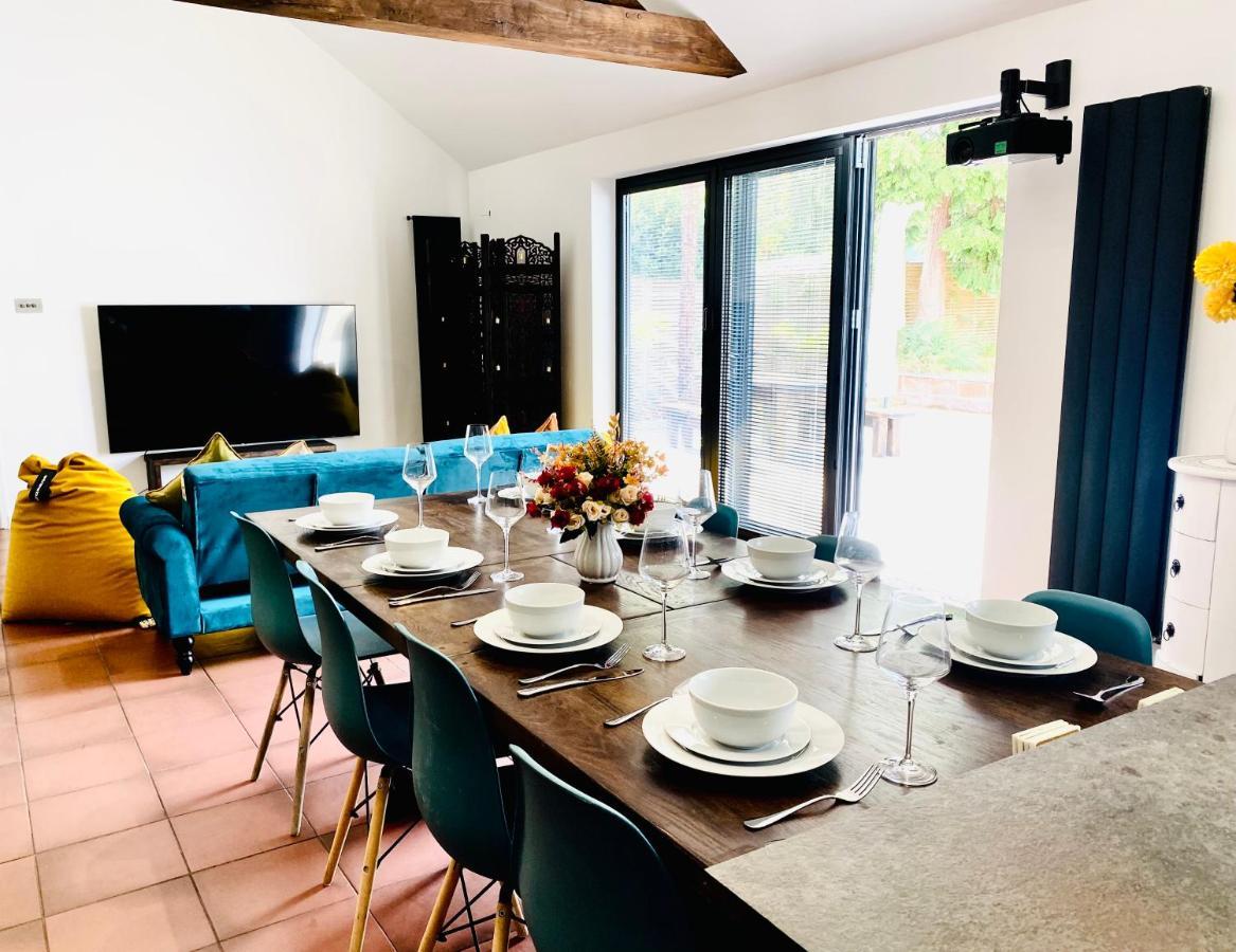5 Bedroom Bungalow Ascot Racecourse エクステリア 写真