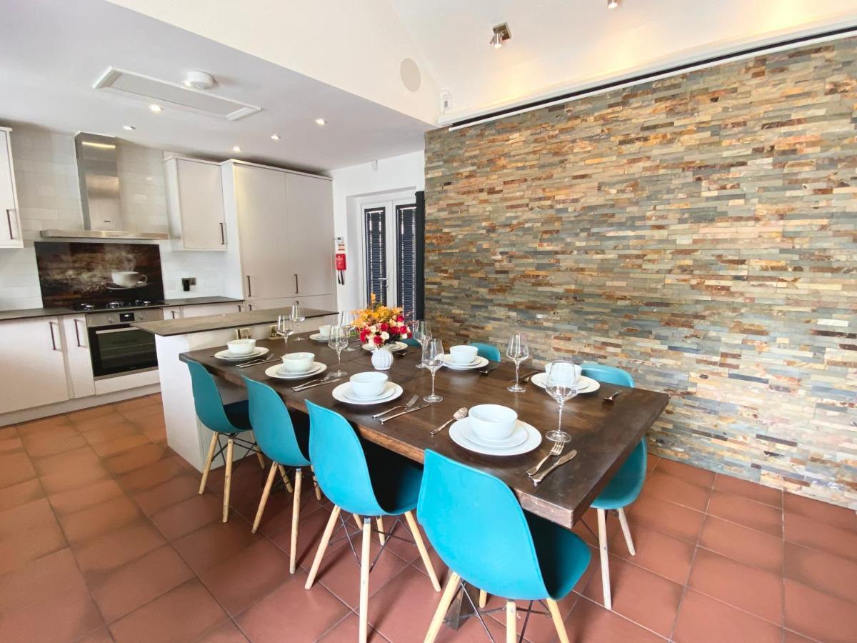5 Bedroom Bungalow Ascot Racecourse エクステリア 写真