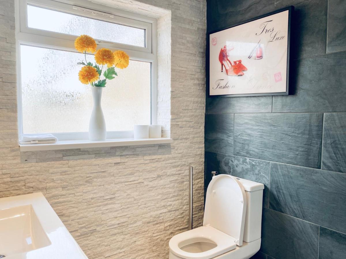 5 Bedroom Bungalow Ascot Racecourse エクステリア 写真